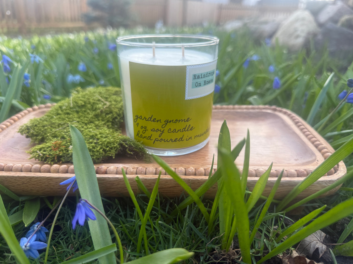Garden Gnome-9 ounce soy candle