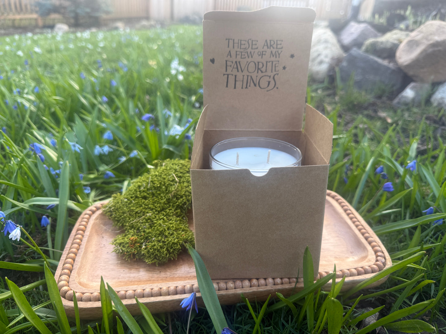 Freesia & Lilac-9 ounce soy candle